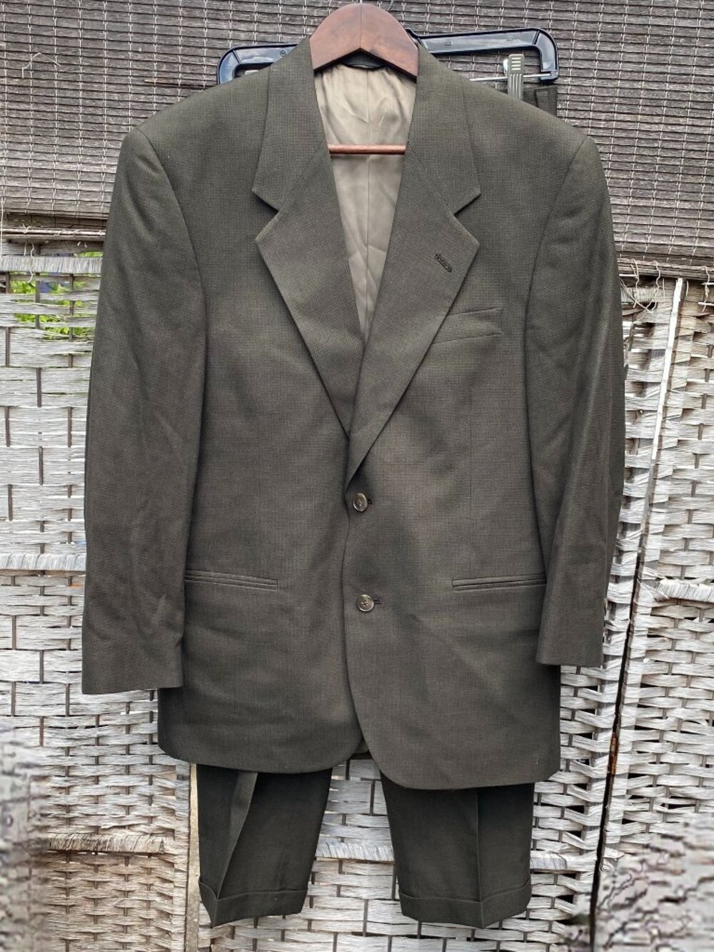 Vintage Perry Ellis Portfolio (2) Two Piece Suit Olive Green 41R Wool Pleated